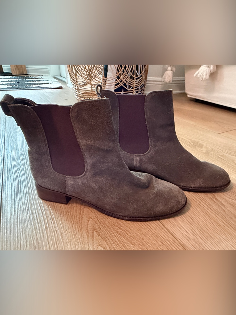 Women's Suede Talbots Chelsea Boots - Forest Green